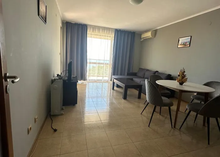 In Panorama Vigo * نيسيبار