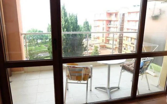 In Panorama Vigo * نيسيبار