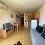 In Panorama Vigo Апартаменты Несебр