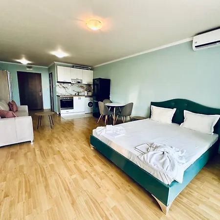 In Panorama Vigo Несебир