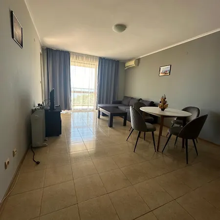 In Panorama Vigo Апартаменти Несебир